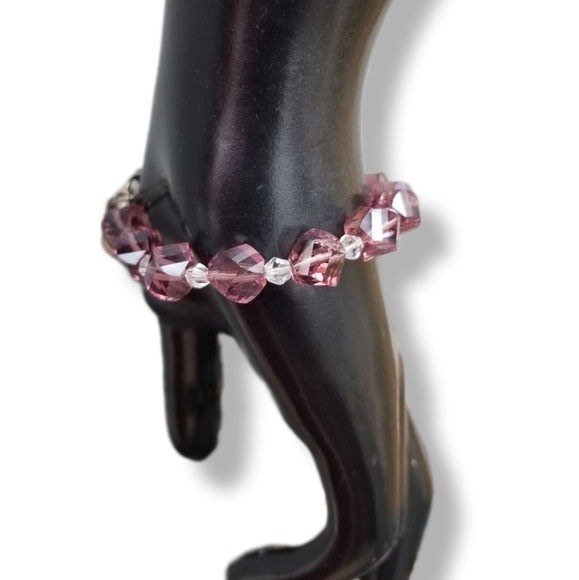 VINTAGE PURPLE AUSTRIAN CRYSTAL BEAD & SILVERTONE CROSS CHARM ROSARY BRACELET - Picture 3 of 8